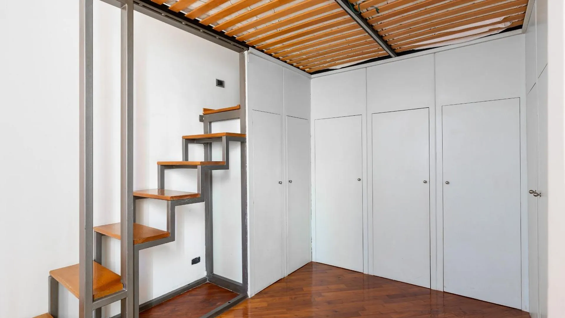 Modern Apartment With Mezzanine By Wonderful Italy Bologna Italy